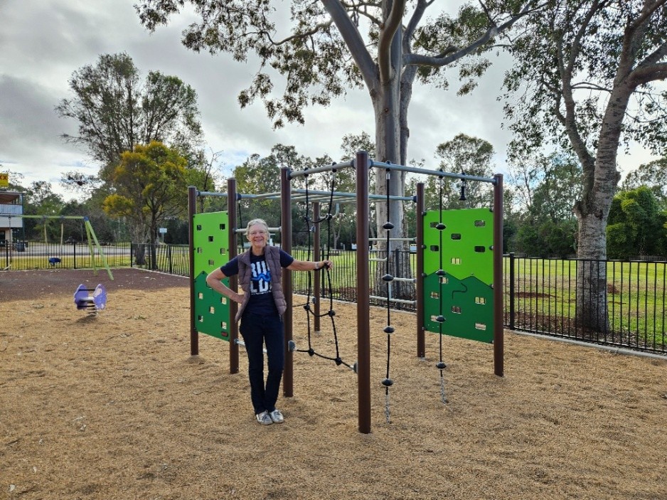 Cr Ros Heit at Dalton Playground .jpg